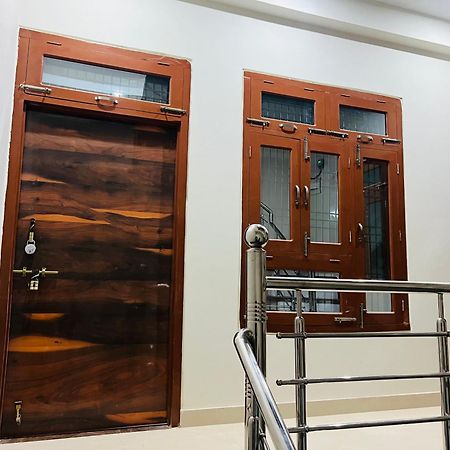 Sg Home Stay Ayodhya Exterior photo